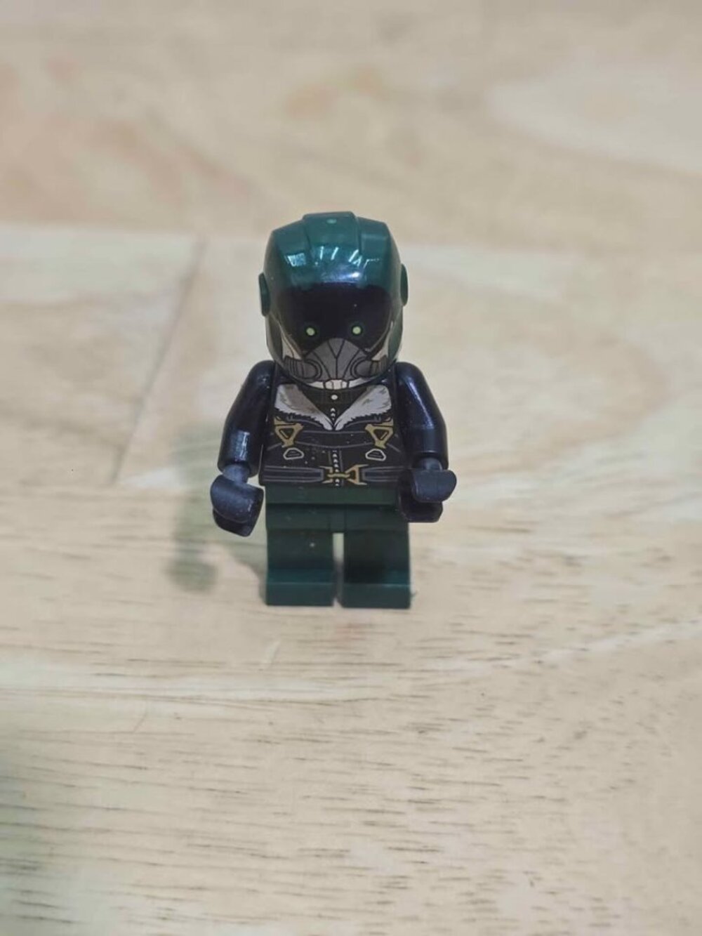 Lego Vulture 76083 Dark Green Flight Suit Super Heroes Minifigure E5